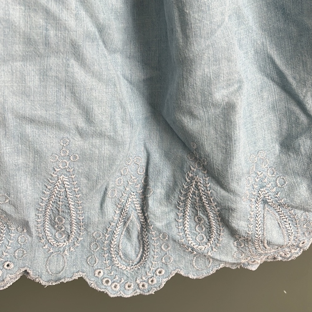 GAP Off the Shoulder Chambray Blouse - Picture 2 of 3